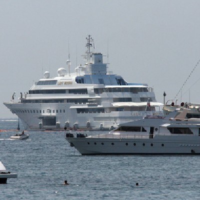 Na luksusowych statkach pasażerskich z łatwością można spotkać cały świat /AFP