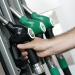 Na majówkę ceny benzyny poniżej 5,90 zł za litr