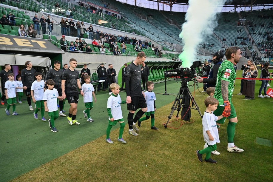 Na meczu Śląska z Wisłą zjawili się tylko gospodarze / 	Maciej Kulczyński    /PAP