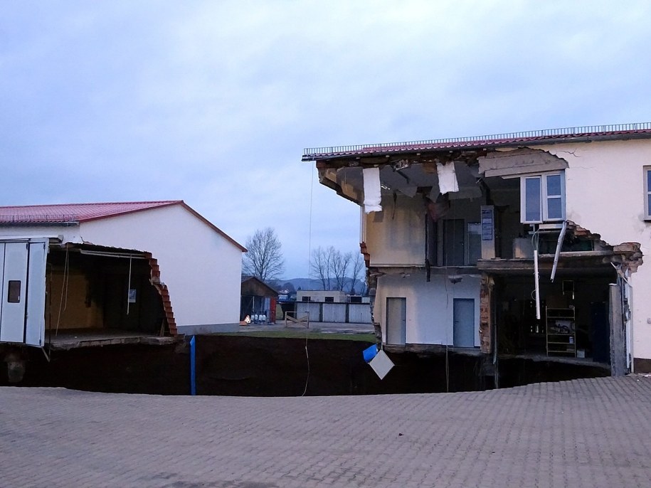 Na miejsce jadą geolodzy /JESSICA PIPER/NORDHAUSEN COUNTY /PAP/EPA