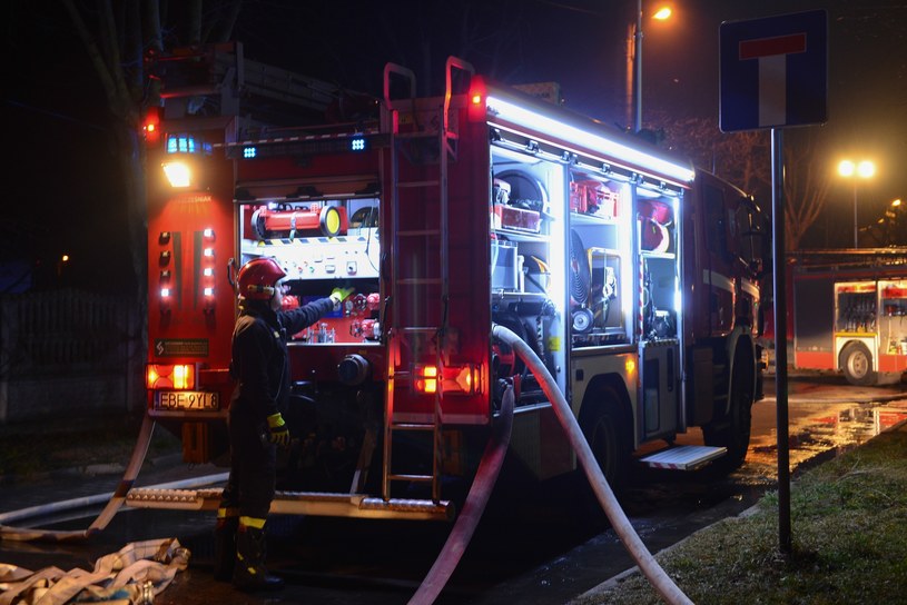 Na miejsce skierowanych zostało pięć zastępów straży pożarnej - ponad 20 strażaków. /Adam Staśkiewicz /East News