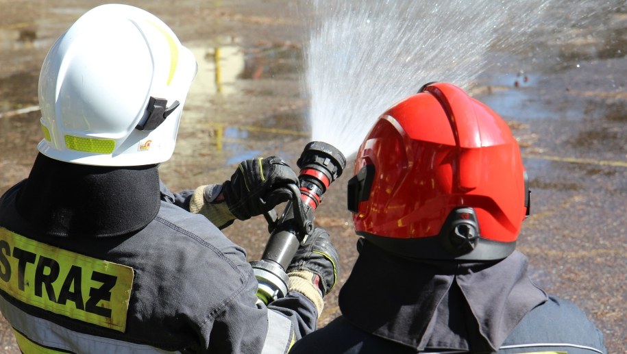 Lubliniec: Pożar w zakładzie, w którym przetwarzane są odpady