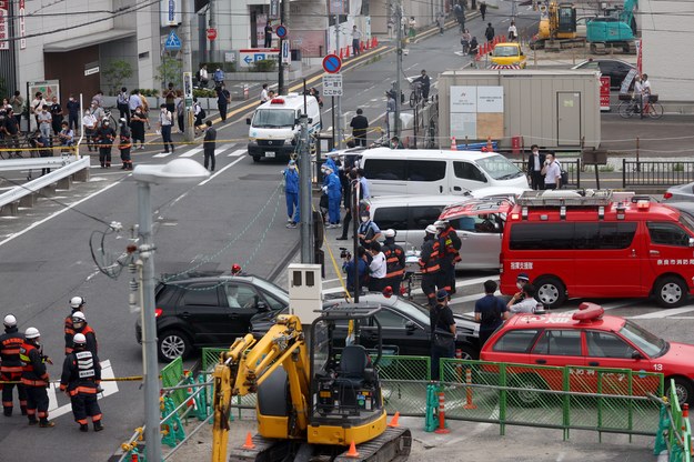 Na miejscu tragedii pojawiły się służby. /JIJI PRESS JAPAN /PAP/EPA