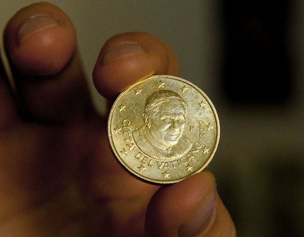 Na monetach euro nie ma już papieża /AFP