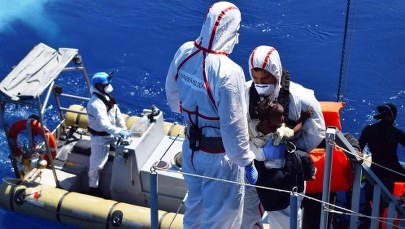 Na Morzu Śródziemnym zginęło 15 migrantów. Uratowano - prawie 3 tys.
