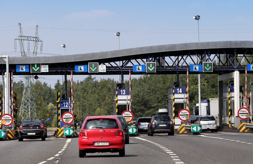 Na najdroższej i najbardziej obciążonej autostradzie w Polsce spadł drastycznie ruch /Damian Klamka /East News