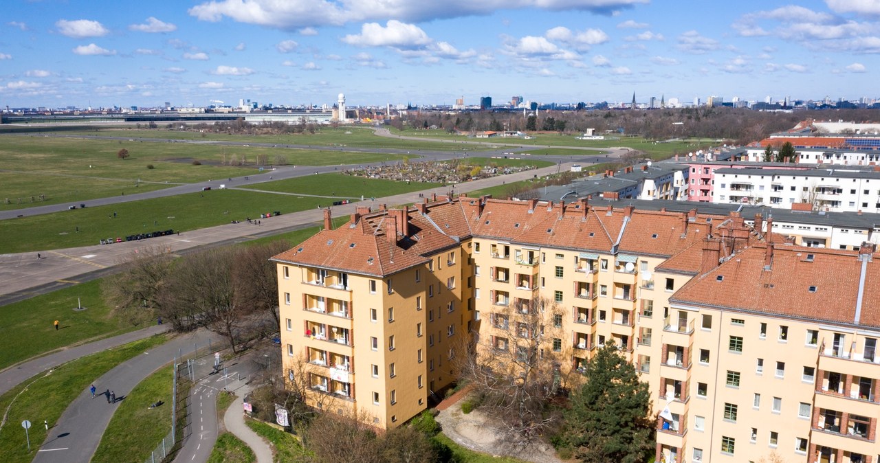 Na park przekształcono m.in. dawne lotnisko Tempelhof /Christian Ender/Getty Images /Getty Images