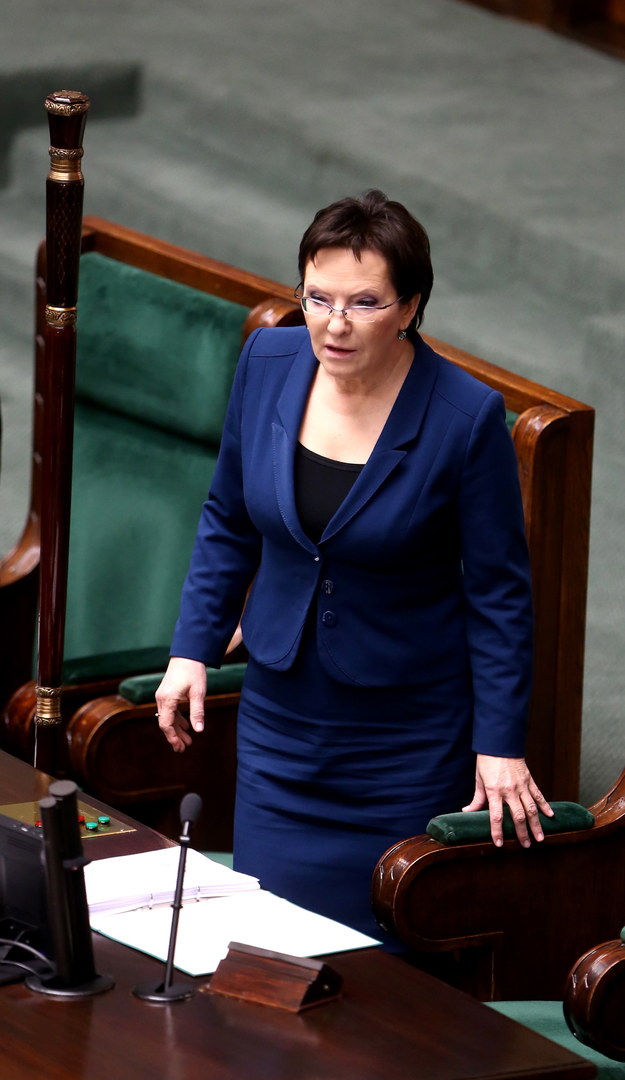 Na pełnienie funkcji premiera politycy PO najczęściej wskazują Ewę Kopacz /Tomasz Gzell /PAP