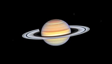 Na pierścieniach Saturna zarejestrowano tajemnicze cienie 