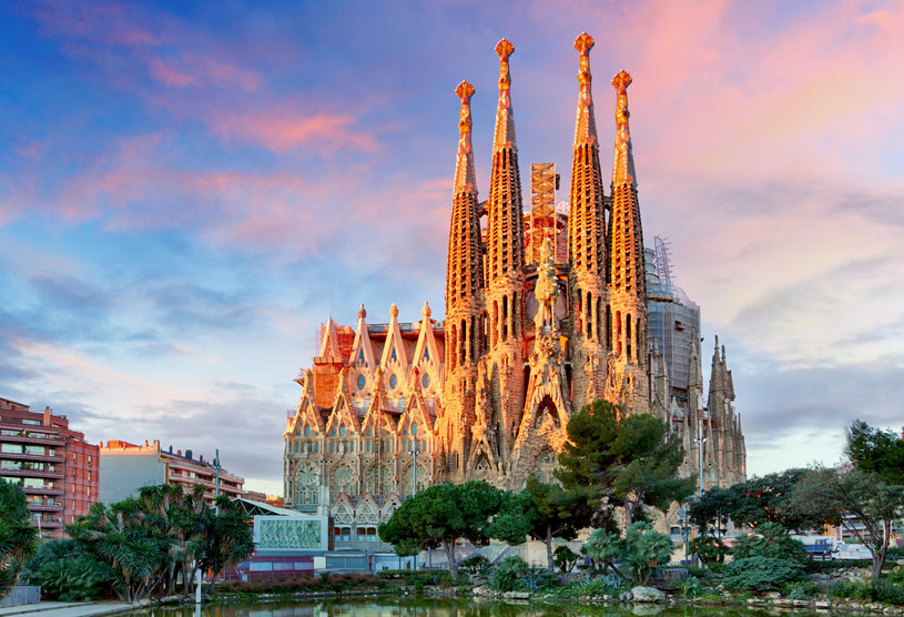 Na pierwszym miejscu listy najchętniej odwiedzanych atrakcji na świecie znalazła się bazylika Sagrada Familia /123RF/PICSEL