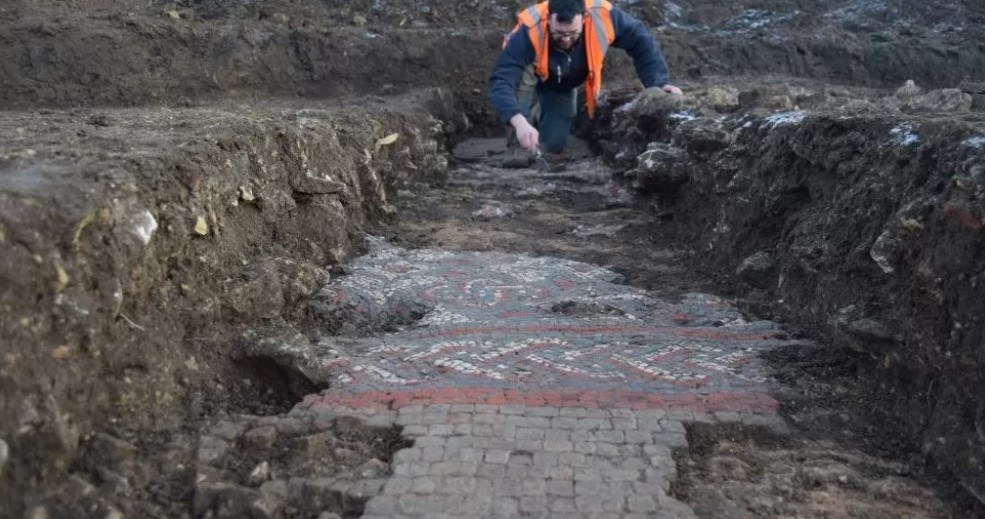 Na placu budowy odnaleziono ruiny rzymskiej willi. /OXFORD ARCHAEOLOGY /materiał zewnętrzny