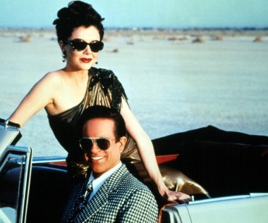 Na planie filmu "Bugsy" (1991) Barry'ego Levinsona Beatty poznał Annette Benning. Rok później aktorska para pobrała się i pozostaje małżeństwem po dziś dzień. 

Beatty i Benning mają czwórkę dzieci. Najstarsza córka Kathlyn w 2006 roku zmieniła płeć.