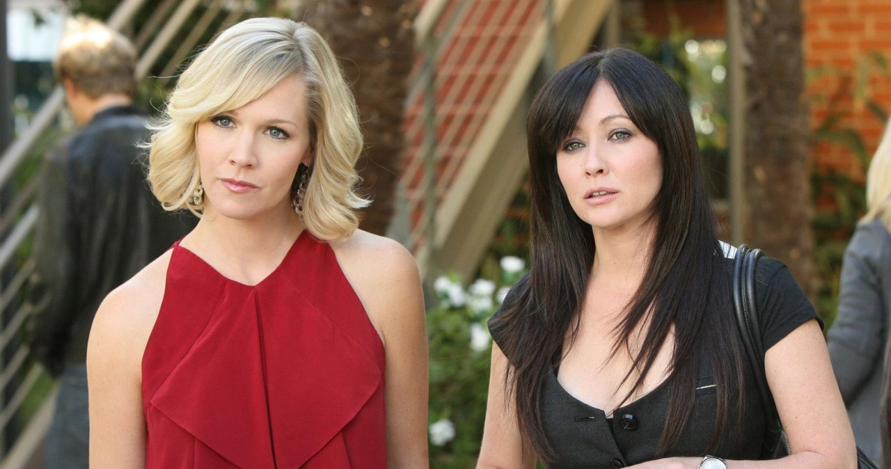 Na planie serialu "90210" spotkały się Jennie Garth i Shannen Doherty /East News