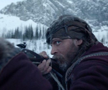 Na początku 2016 roku Toma Hardy''ego zobaczymy na ekranie w oczekiwanym dramacie Alejandro Gonzáleza Inárritu "Zjawa". W rozgrywającej się w połowie XIX wieku historii aktor zagra najemnika, który okrada i zostawia na pastwę losu zranionego przez niedźwiedzia trapera i poszukiwacza przygód (Leonardo Di Caprio). Zapowiada się aktorski pojedynek na oscarowym poziomie. Najwyższy czas, by Akademia doceniła wreszcie wysiłki Brytyjczyka.

 