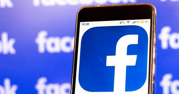 Na początku kwietnia do sieci wyciekły dane 533 mln użytkowników Facebooka /Igor Golovniov/ZUMAPRESS/picture alliance /Deutsche Welle