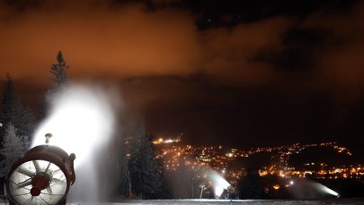 Na Podhalu rozpoczęło się naśnieżanie stoków. Kiedy ruszą wyciągi narciarskie?
