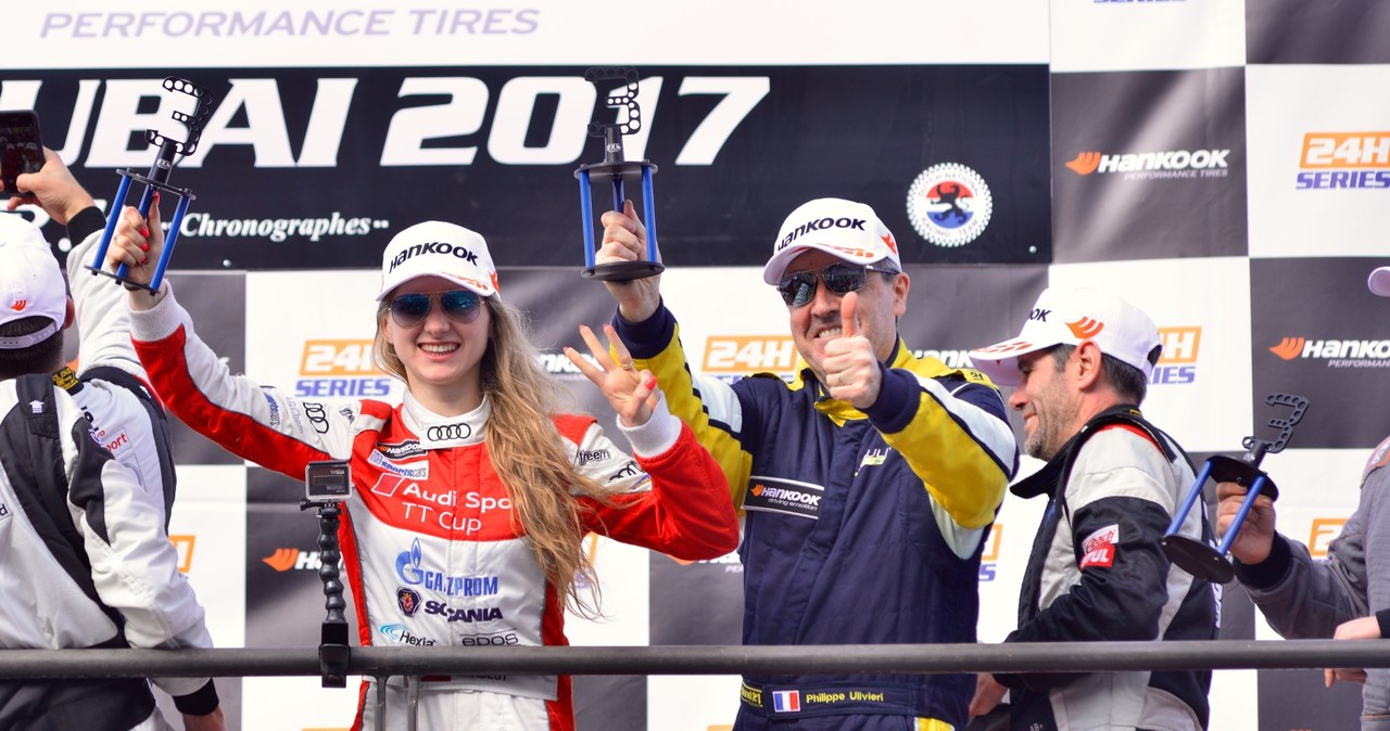 Na podium ekipa Zest Racecar Engineering w składzie której jechała Małgorzata Rdest /Fot. Wojciech Majewski /INTERIA.PL