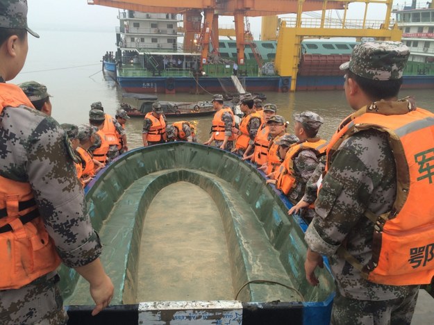 Na pokładzie statku znajdowało się 405 pasażerów /YUAN ZHENG /PAP/EPA