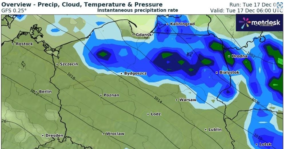 Na północnym wschodzie rano będzie mocno padać, jednak po południu to właśnie tam można liczyć na jedyne we wtorek przejaśnienia /wxcharts /