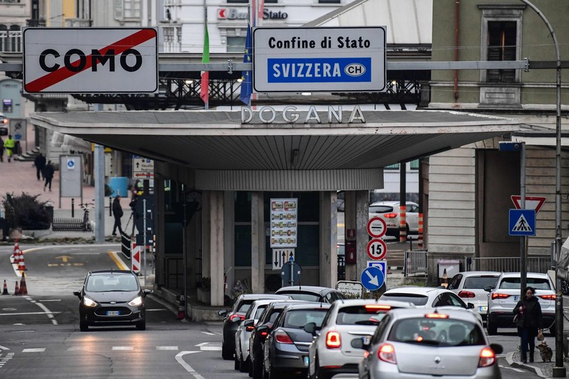 Na północy Włoch jest teraz dużo mniej turystów /AFP