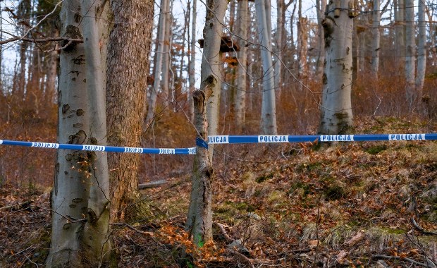 Na polu namiotowym znaleziono ciało młodego mężczyzny. Tragedia w Małopolsce