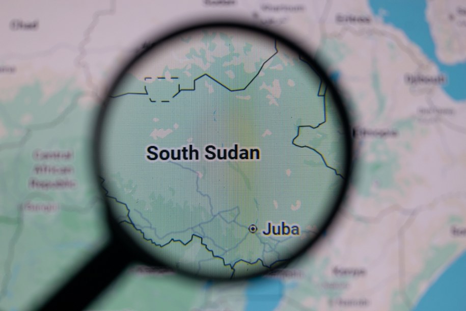Na południu Sudanu doszło do ataku drona. Zginęło 28 osób /Shutterstock