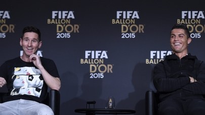 Na pomniku Cristiano Ronaldo namalowano nazwisko... Messiego [ZDJĘCIE]