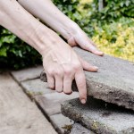 Na potęgę wyrywają betonowe płyty. Usunęli ich miliony, są nawet zawody