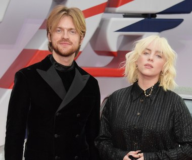 Na premierze filmu nie mogło zabraknąć autorów tytułowej piosenki „No Time To Die” Billie Eilish i Finneasa O’Connella.