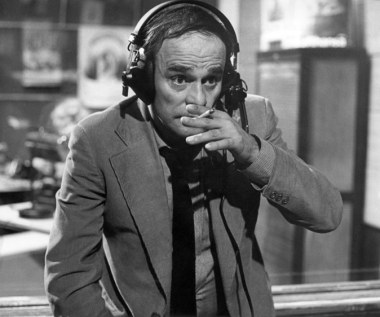 Na przełomie lat 70. i 80. XX wieku już nikt nie wątpił w to, że Wilhelmi to artysta wybitny. W filmie Tomasza Zygadły "Ćma" (1980) stworzył wielką kreację. "W aktorstwie się pogrążam, aktorstwu oddaję się całkowicie i zupełnie, bo ten zawód jest dla mnie wszystkim. Ludzie nie zdają sobie sprawy z ciężaru uprawiania aktorstwa" - powiedział po premierze tego filmu Roman Wilhelmi. 