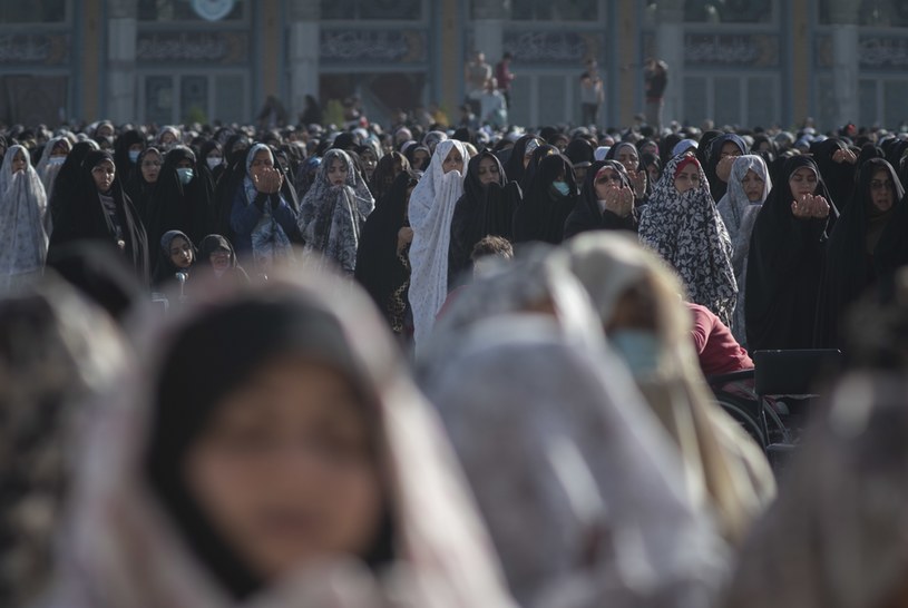 Na przestrzeni 10 lat wzrosła liczba muzułmanek noszących hidżaby /MORTEZA NIKOUBAZL / NurPhoto /AFP
