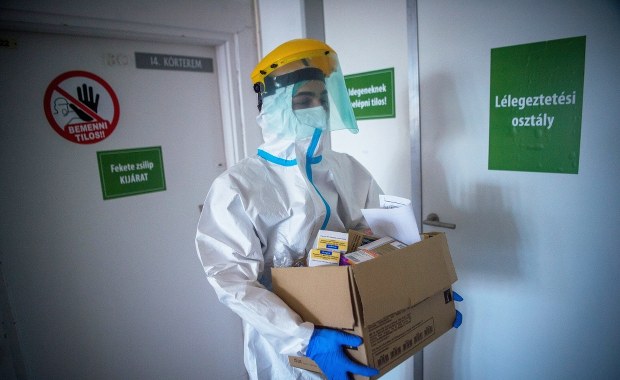 Na razie bez unijnej strategii wychodzenia z ograniczeń wynikających z koronawirusa