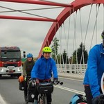 ​Na rowerach jadą do Hiszpanii. Chcą ratować życie 7-letniego Frania