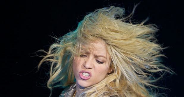 Na scenie Shakira jest prawdziwym wulkanem energii! Fot. Carlos Alvarez &nbsp; /Getty Images/Flash Press Media