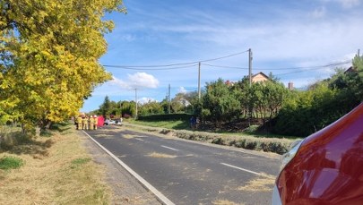 Na Śląsku dachował kabriolet. Jedna osoba nie żyje, są ranni