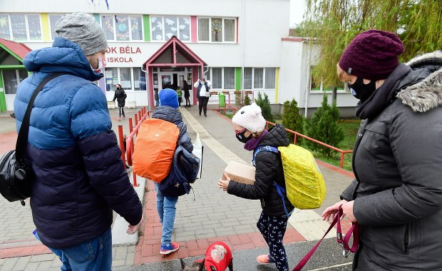 Na Słowacji otwarto sklepy, hotele i szkoły