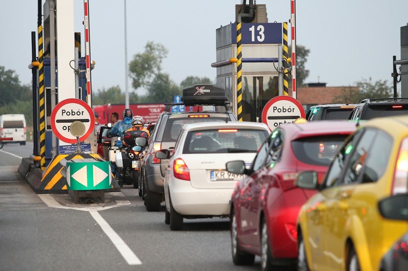 Na spadek ruchu wpłynął lockdown. Potem ruch wrócił do normy /Damian Klamka /East News