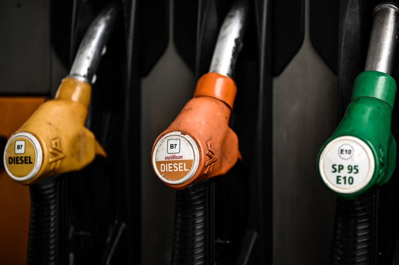Na stacjach benzynowych będzie drożej! /AFP