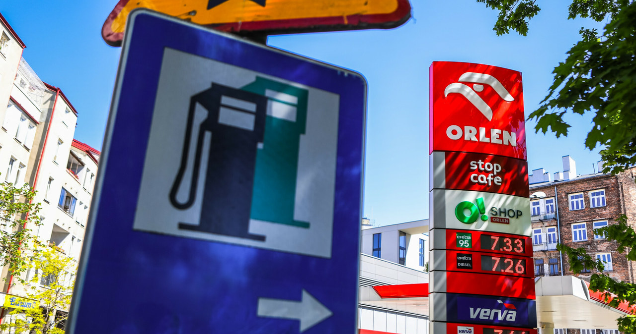 Na stacjach paliw w Polsce w ostatnich dniach obserwowaliśmy stabilizację cen paliw /Reporter