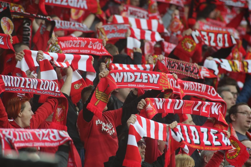 Na stadionie Widzewa w czasie meczu z Radomiakiem nie było spokojnie /Marian Zubrzycki/400mm.pl / NEWSPIX.PL /Newspix