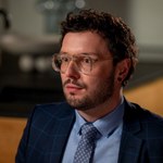 "Na sygnale": jego randka wymknie się spod kontroli. Koledzy ruszą do akcji