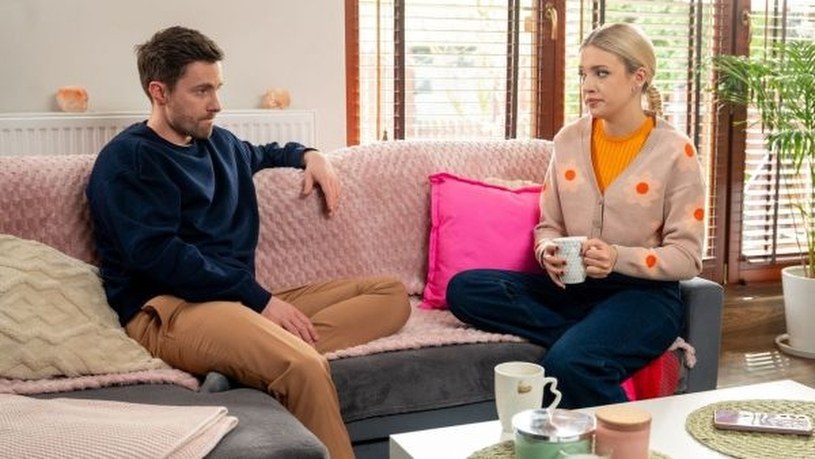 "Na sygnale": w końcu wyzna jej prawdę. Czy ukochana pomoże mu w kłopotach?