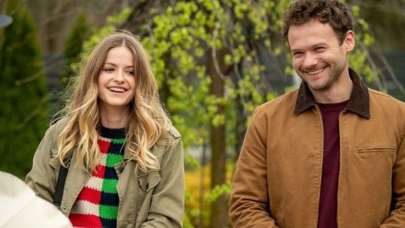 "Na sygnale": znów spróbuje się do niej zbliżyć. Miłość wisi w powietrzu?