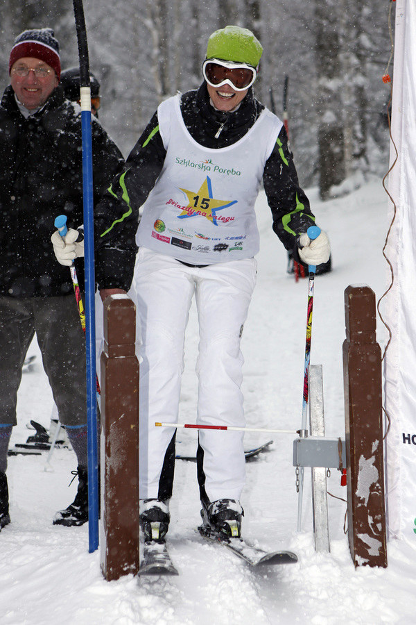 Na szczęście Ilona nadal może liczyć na darmowe wyjazdy na narty! /- /AKPA