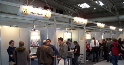 Na targach CeBIT swoje dokonania prezentują także projekty Open Source /HeiseOnline