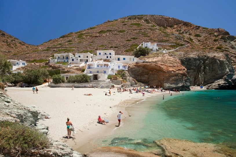 Na tej wyspie można spędzić greckie wakacje, ale z dala od tłumów /East News