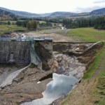 Na tereny popowodziowe wrócił strach. Czy zapora wytrzyma?