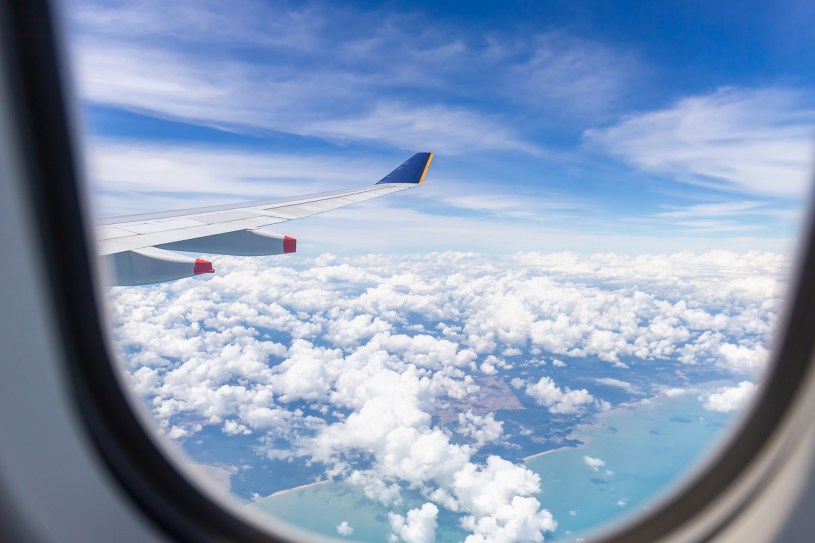 Na tych trasach turbulencje to niemal pewnik. Lepiej dobrze zapnij pasy