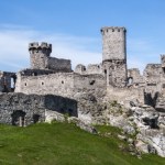 Na tym zamku kręcono sceny do najpopularniejszych seriali. Idealny kierunek na jesienną wycieczkę