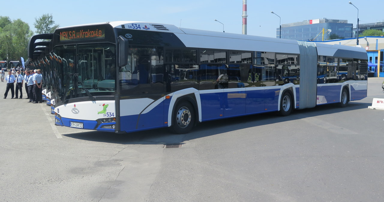 Na ulice Krakowa wyjechało 77 nowych autobusów Solaris